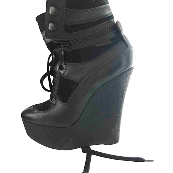 Burberry Shearling Fur Leather Suede Ankle Booties - Picture 2 of 7